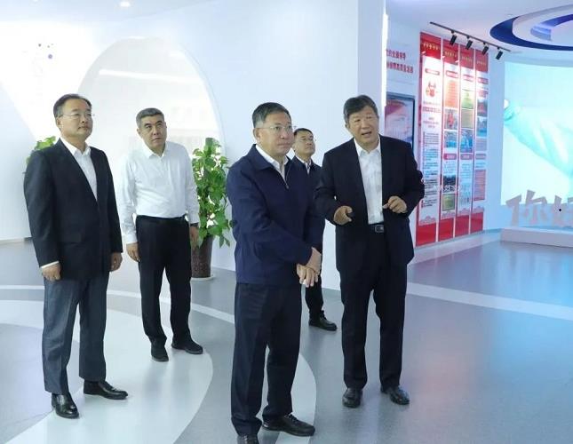 周立伟调研鲁商集团强调：聚焦“理念、机制、模式、业态、技术”五个创新，擦亮国有商业企业“金字招牌”